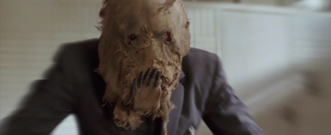 batman-begins-scarecrow-screencaps-dr-jonathan-crane-scarecrow-13222096-1022-420